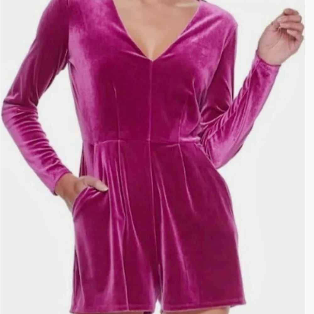 From Candies, berry-colored long-sleeve velvet romper. Sz S Excellent Condition - Picture 2 of 9